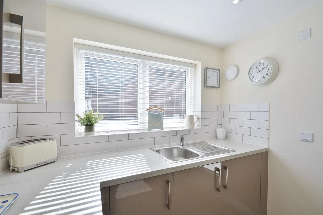 Greyhound Lane, Thame, OX9, photo 10