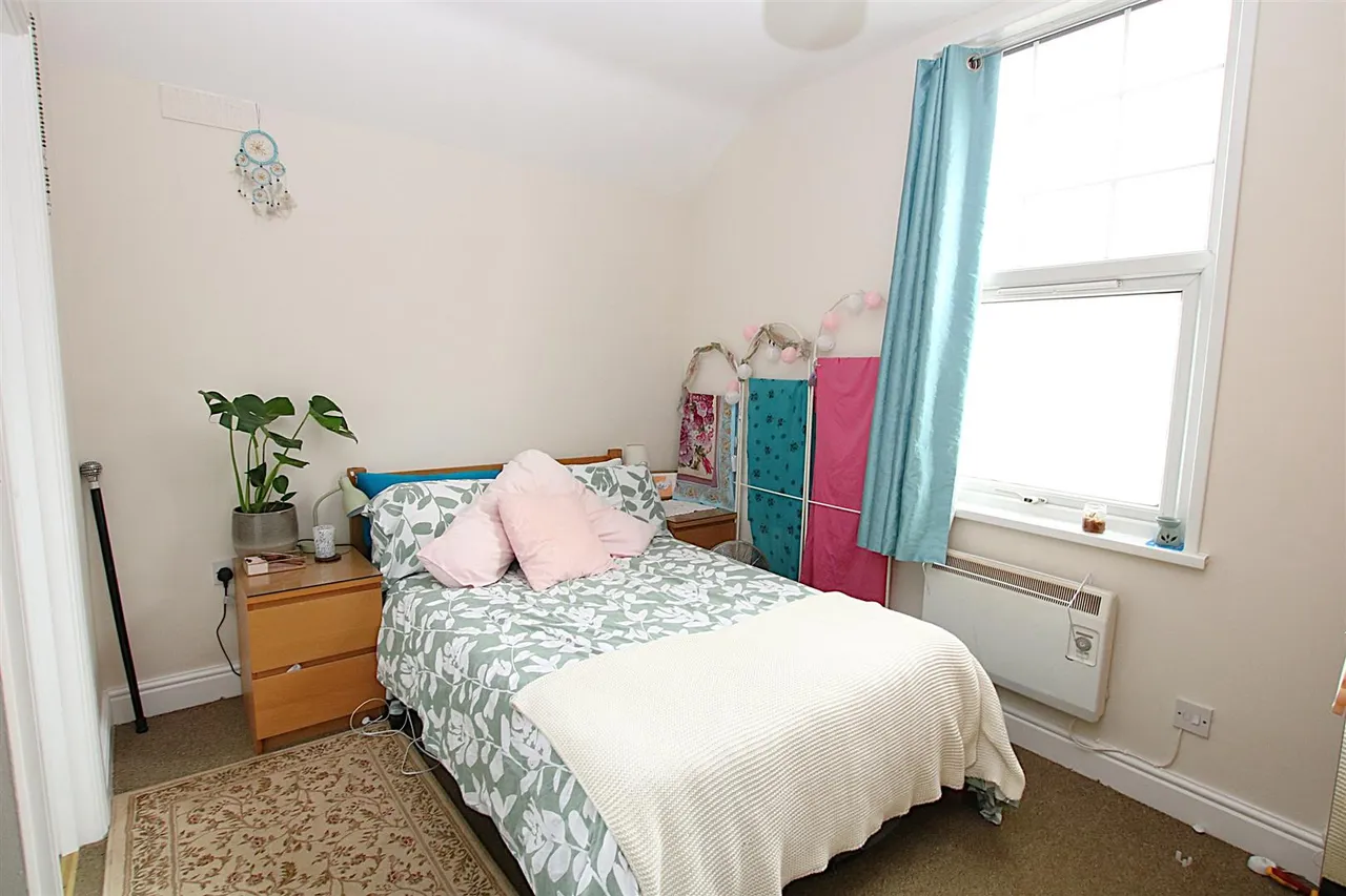 Tenanted Flats Plus Freehold, NN1, photo 9