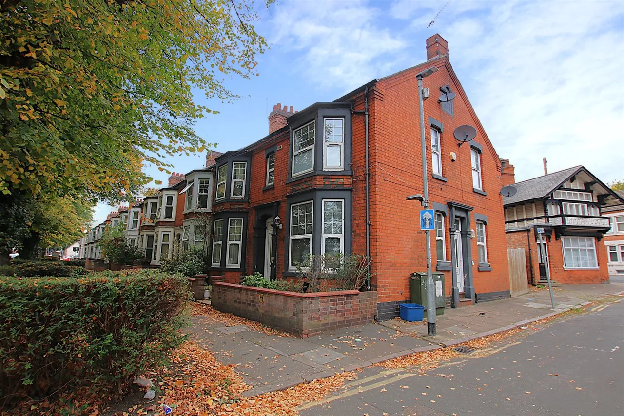 Tenanted Flats Plus Freehold, NN1, photo 3
