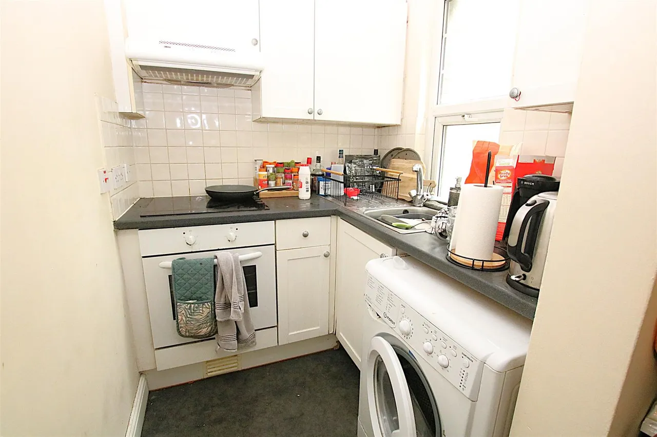Tenanted Flats Plus Freehold, NN1, photo 12