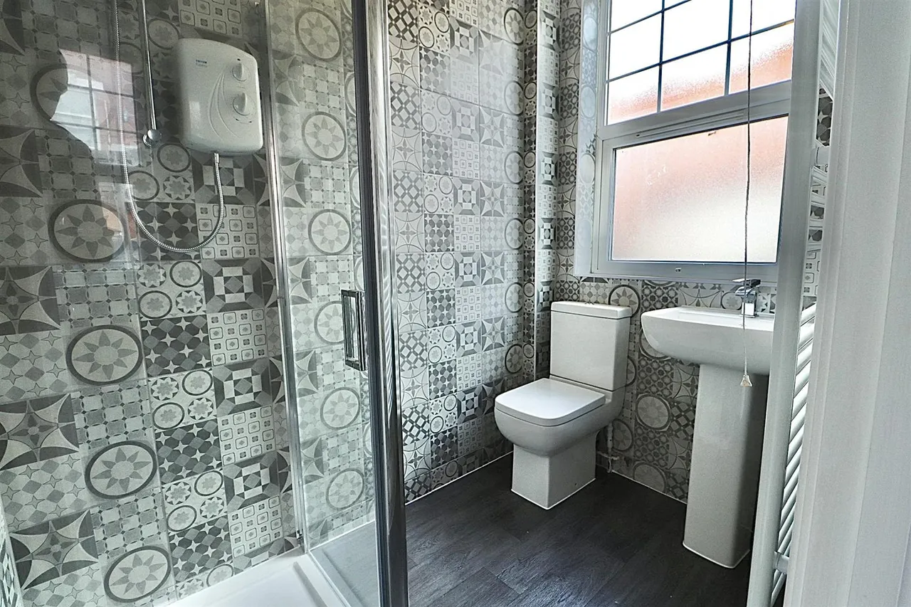 Tenanted Flats Plus Freehold, NN1, photo 19
