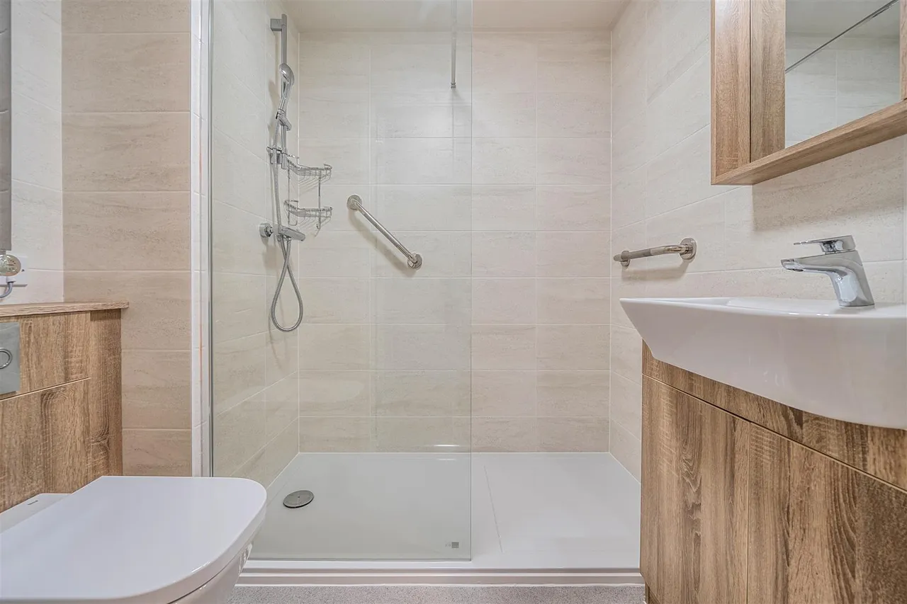 Water Lane, Towcester, NN12, photo 6