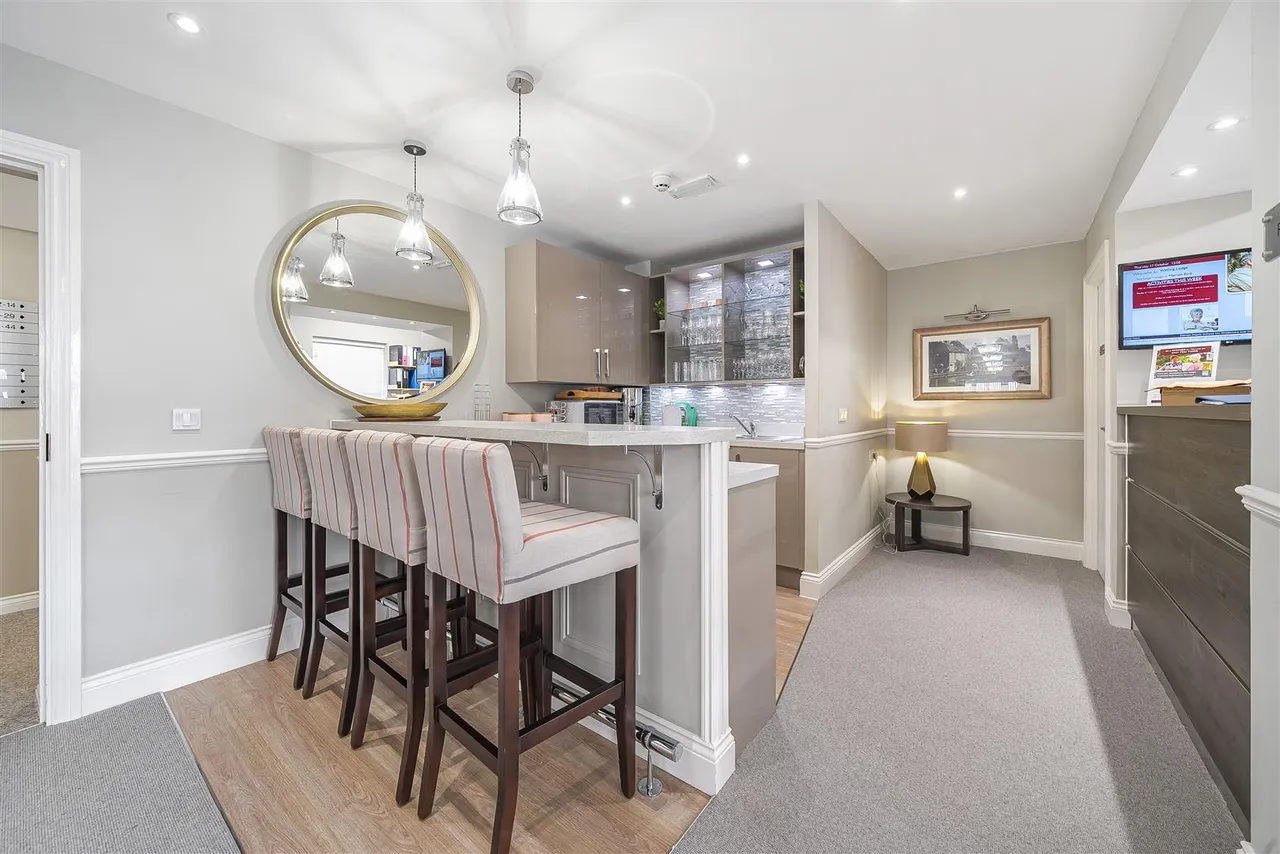 Water Lane, Towcester, NN12, photo 9