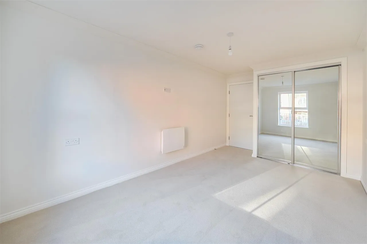 Water Lane, Towcester, NN12, photo 7