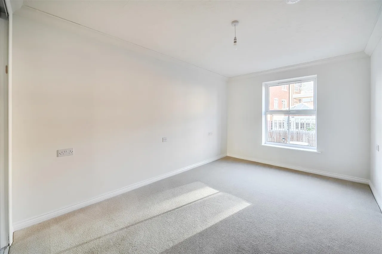Water Lane, Towcester, NN12, photo 8