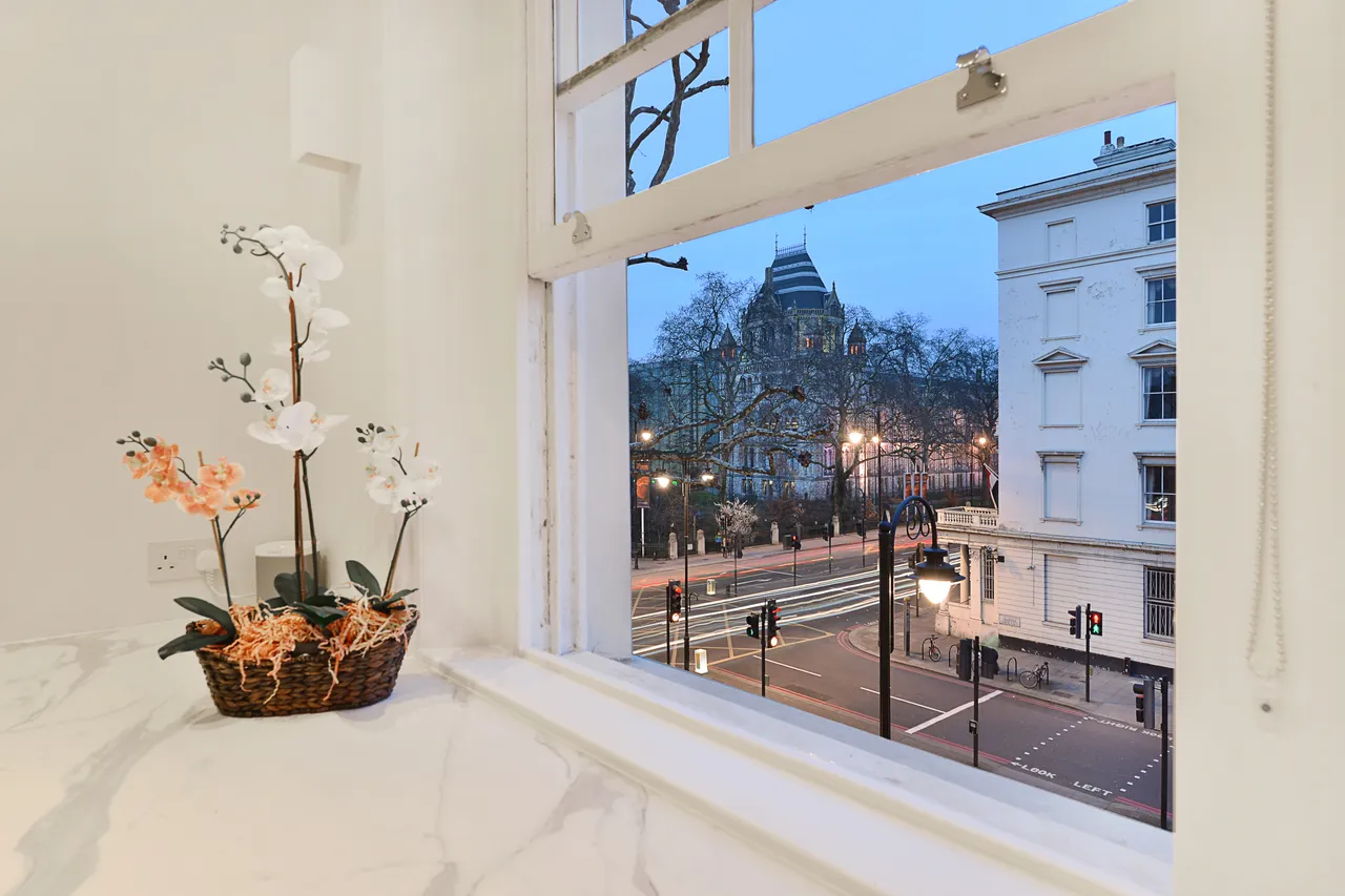 Queen's Gate, South Kensington, London, SW7, photo 8
