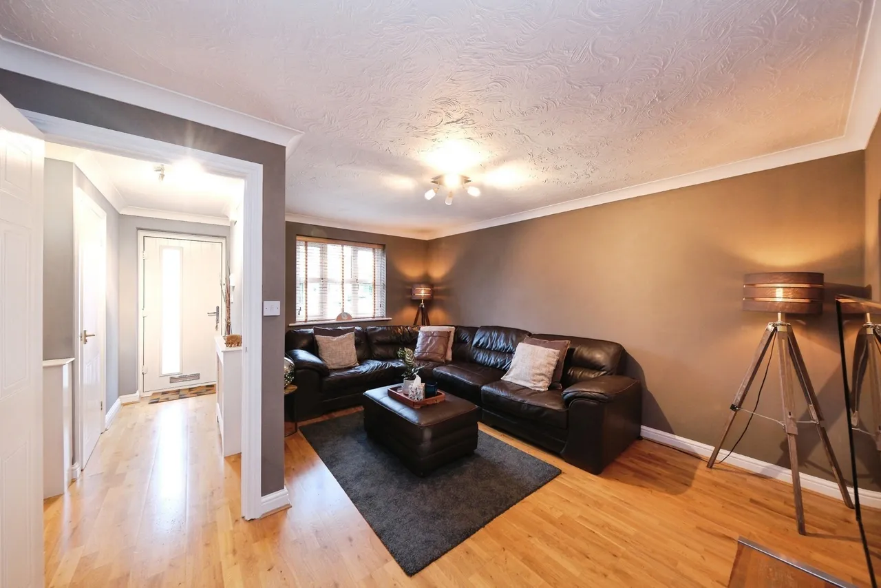 Ashworth Drive, Mansfield Woodhouse, Mansfield, Nottinghamshire, NG19, photo 5