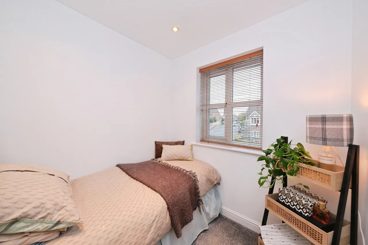 Ashworth Drive, Mansfield Woodhouse, Mansfield, Nottinghamshire, NG19, photo 14