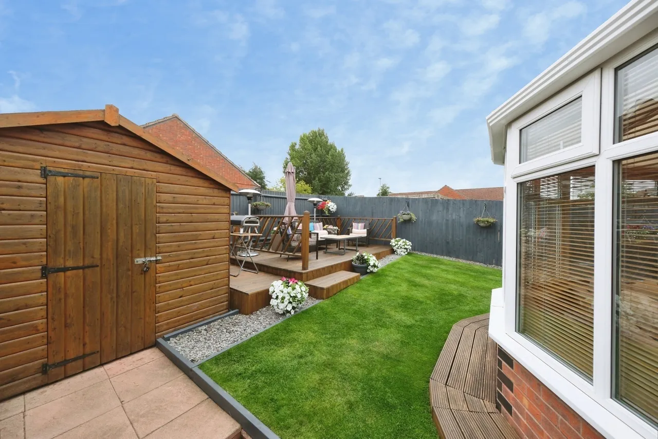 Ashworth Drive, Mansfield Woodhouse, Mansfield, Nottinghamshire, NG19, photo 17