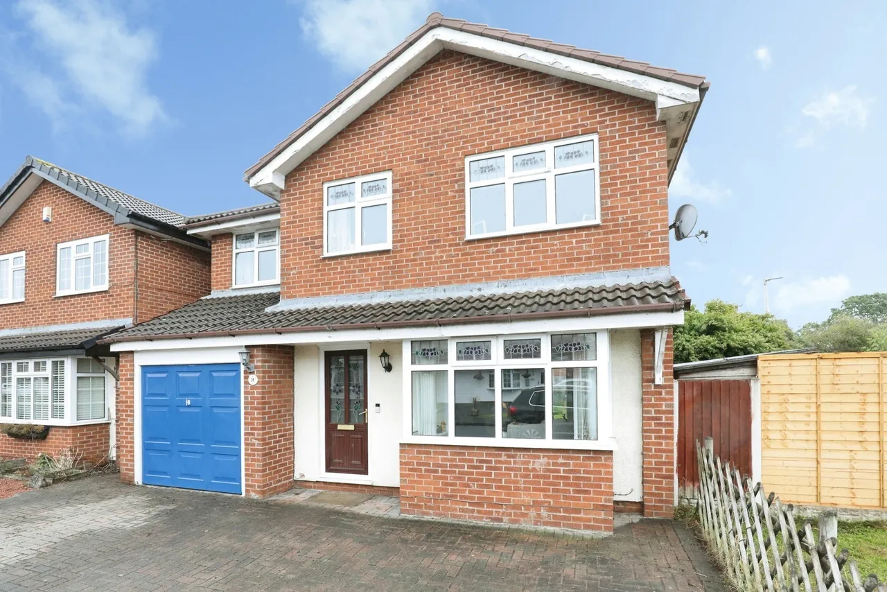 4 bed house for sale — Aysgarth Avenue, CREWE, Cheshire, CW1