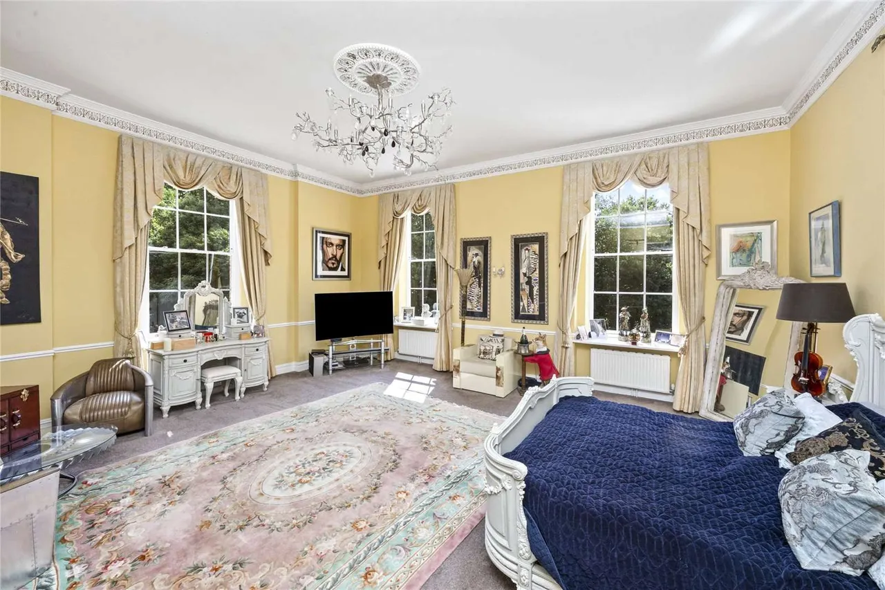 Henley Park, Cobbett Hill Road, Normandy, Guildford, GU3 2BZ, photo 9