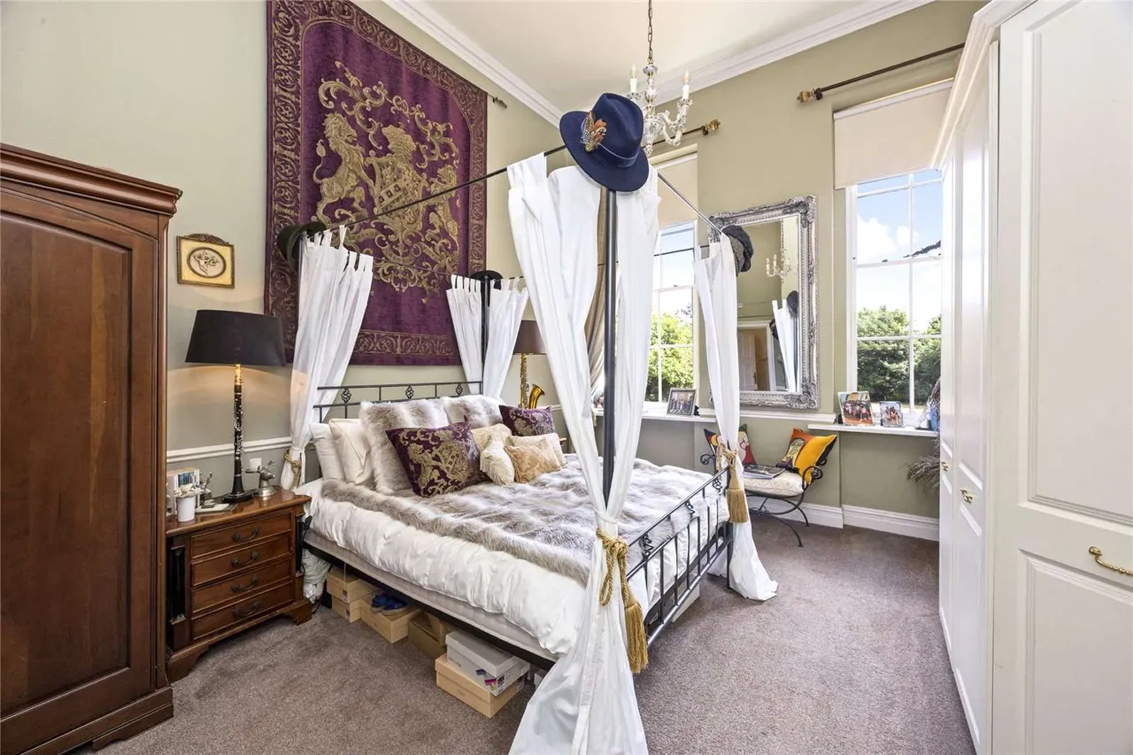Henley Park, Cobbett Hill Road, Normandy, Guildford, GU3 2BZ, photo 11