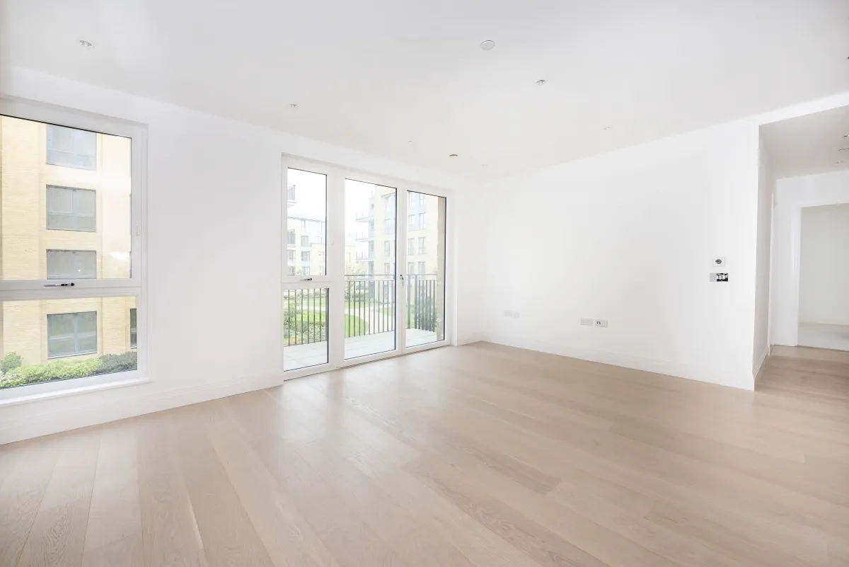 2 bed flat to rent — Pinewood Gardens Teddington TW11