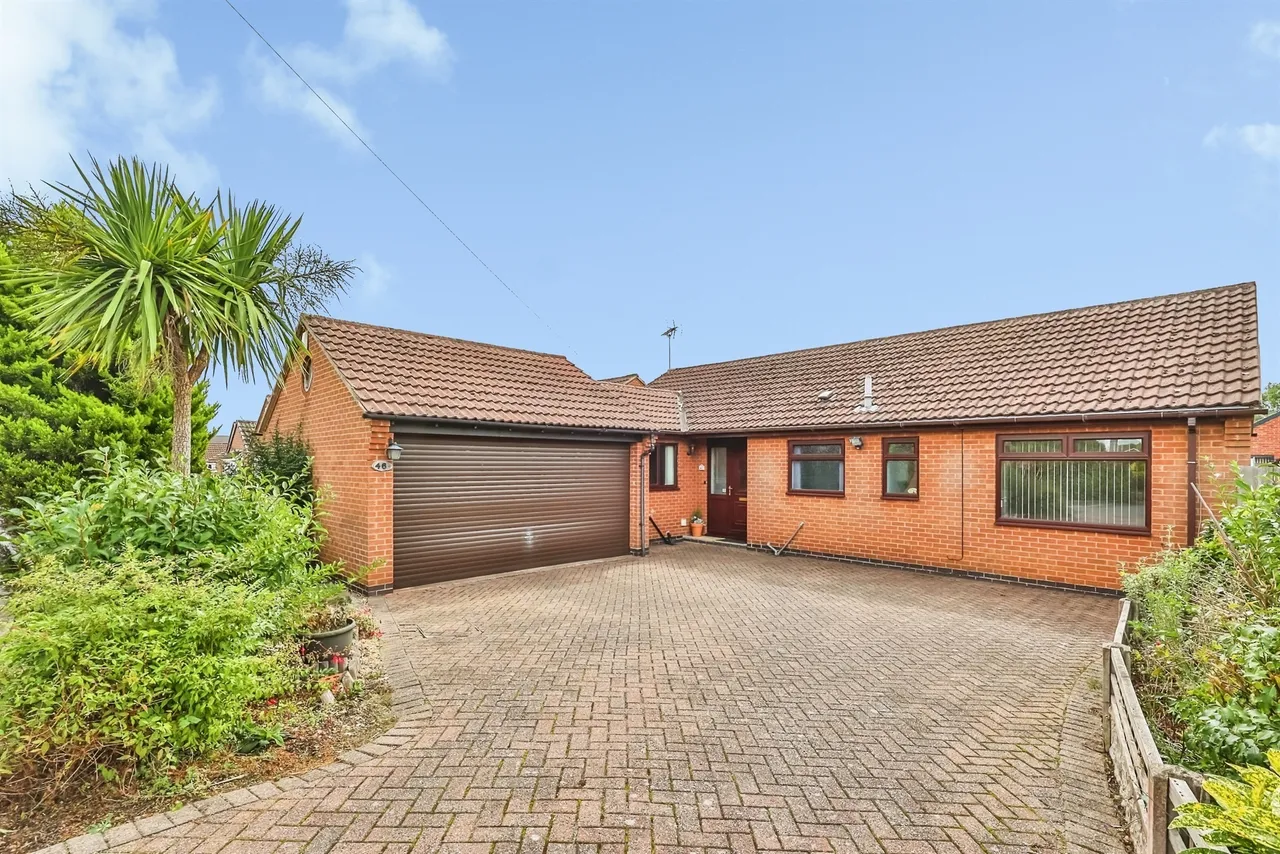 3 bed house for sale, Conway Road, Hucknall, NG15