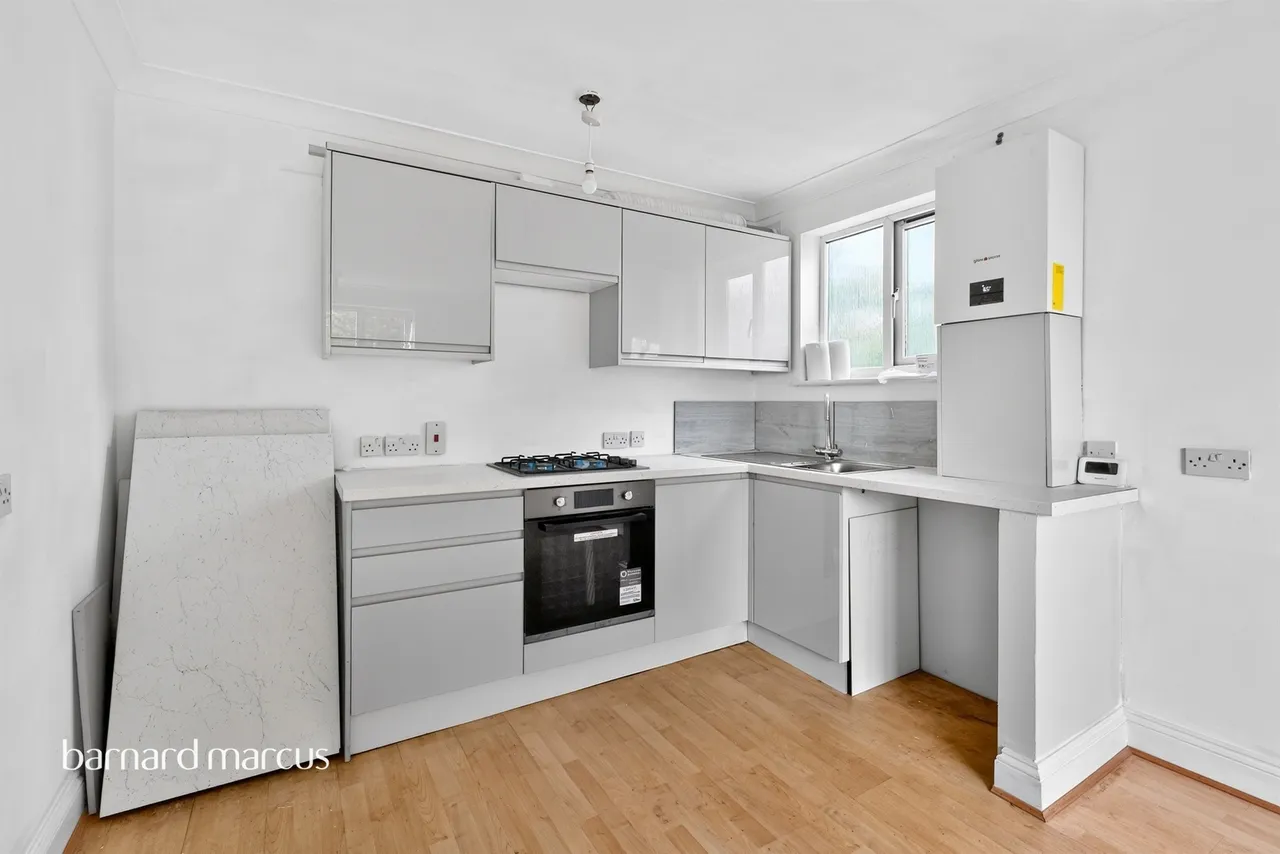 Cranbrook Lane, London, photo 2
