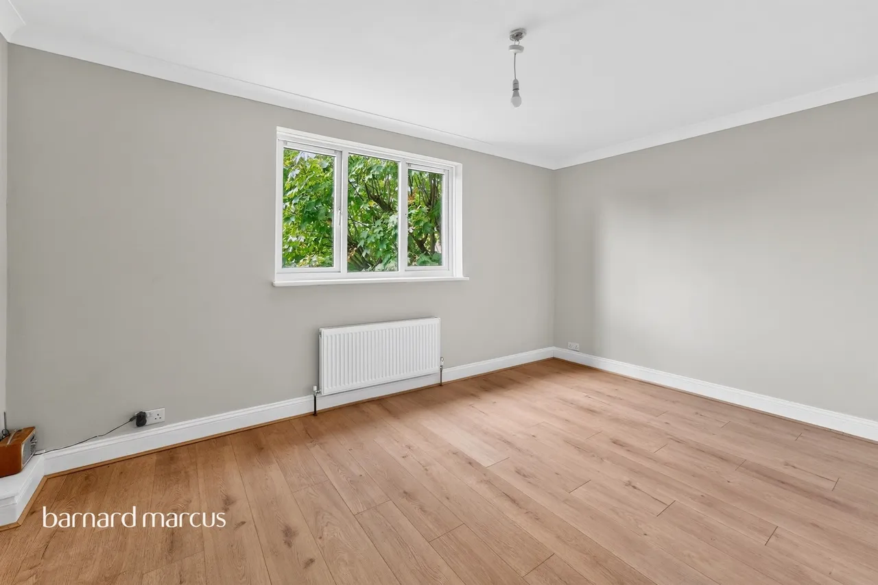 Cranbrook Lane, London, photo 9