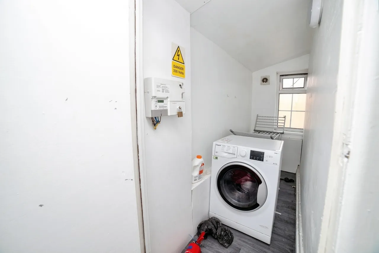 Chapel Street, Kirkby-in-Ashfield, NG17, photo 11