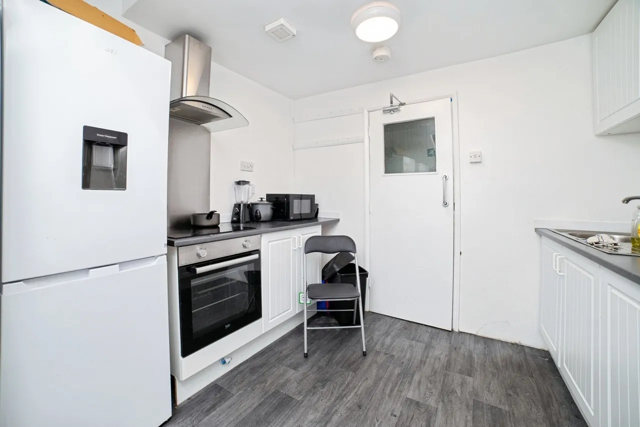 Chapel Street, Kirkby-in-Ashfield, NG17, photo 6