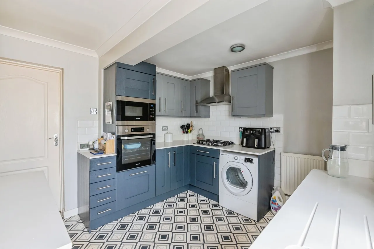 Station Avenue, Southend-on-Sea, Essex, SS2, photo 3