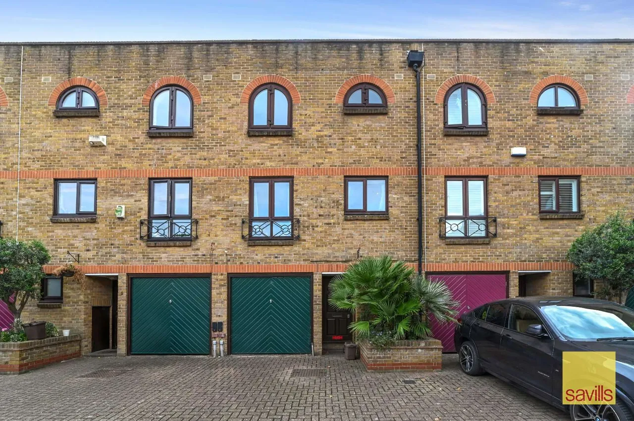 4 bed house for sale — Portland Square, London, E1W 2QR