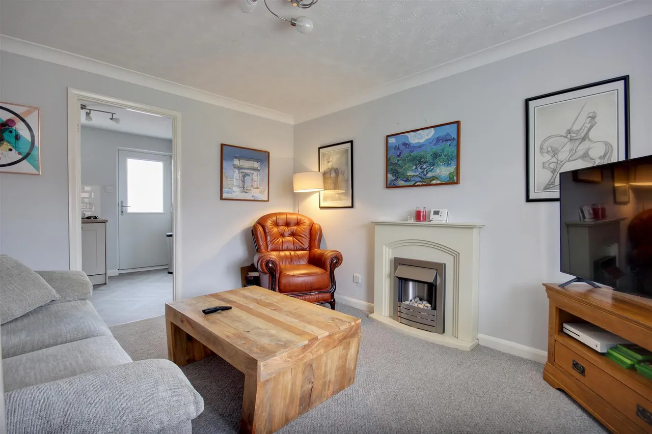 Mintfields Road, Beverley, photo 3