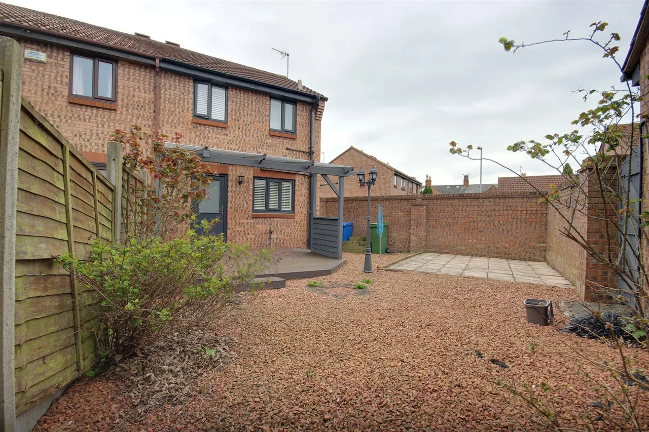 Mintfields Road, Beverley, photo 8