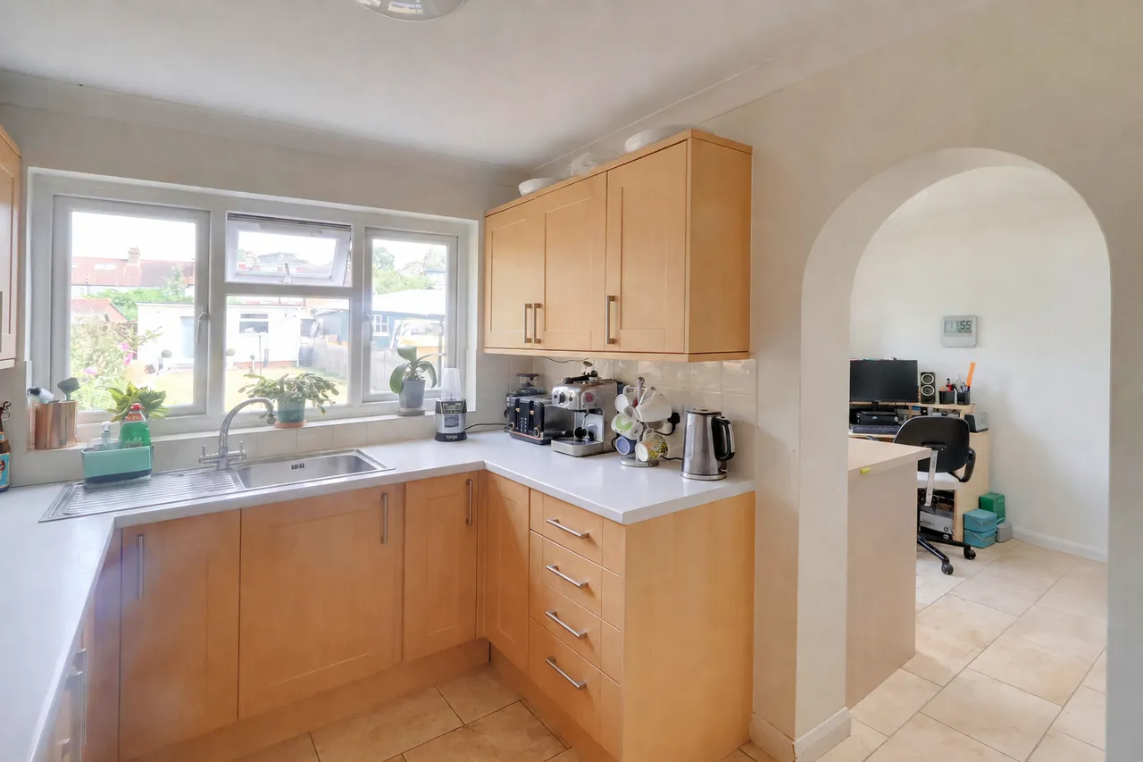 Eden Park Avenue, Beckenham, BR3 3JG, photo 3
