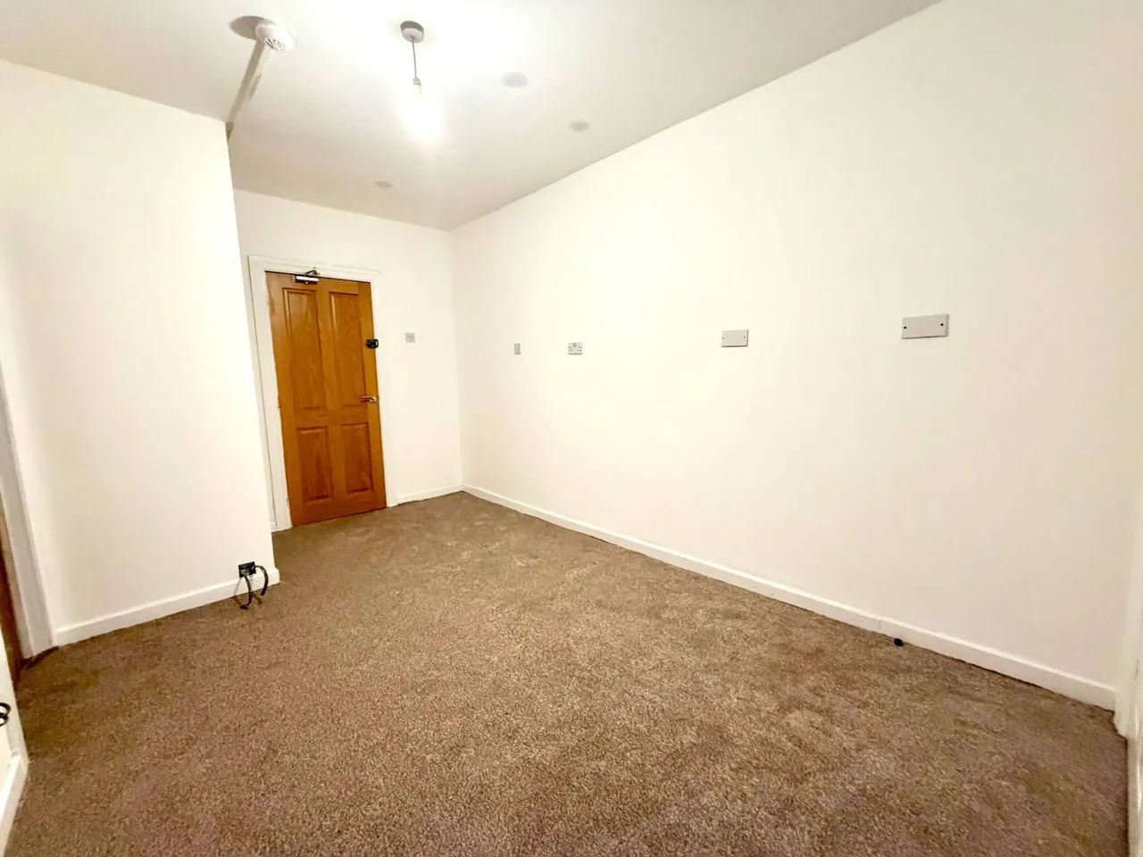 Wakefield Road, BRADFORD, photo 2