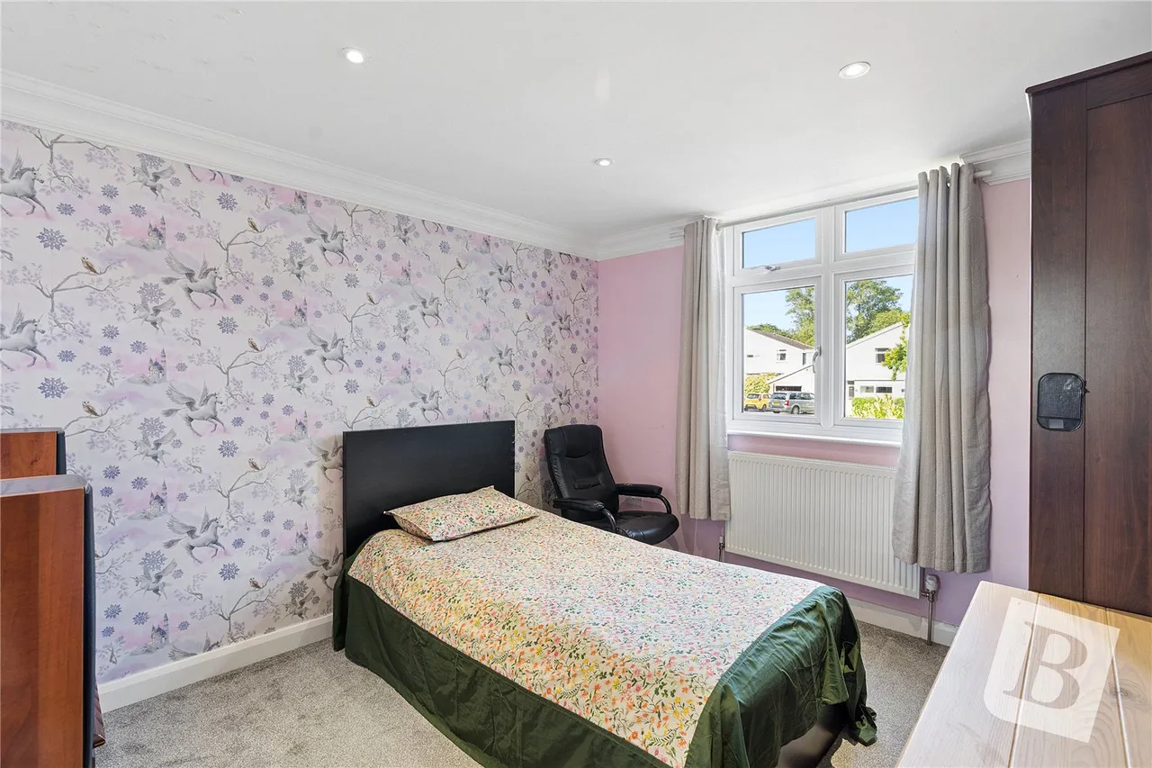 The Knowle, Basildon, SS16, photo 13