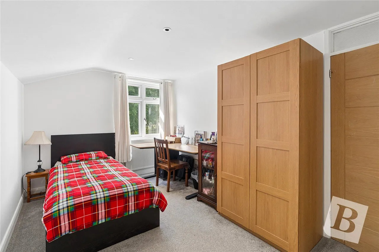 The Knowle, Basildon, SS16, photo 11