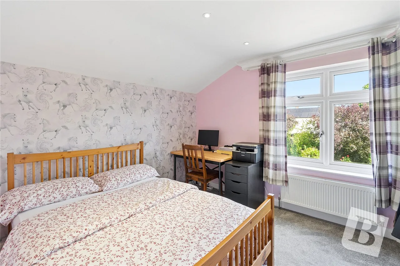 The Knowle, Basildon, SS16, photo 12