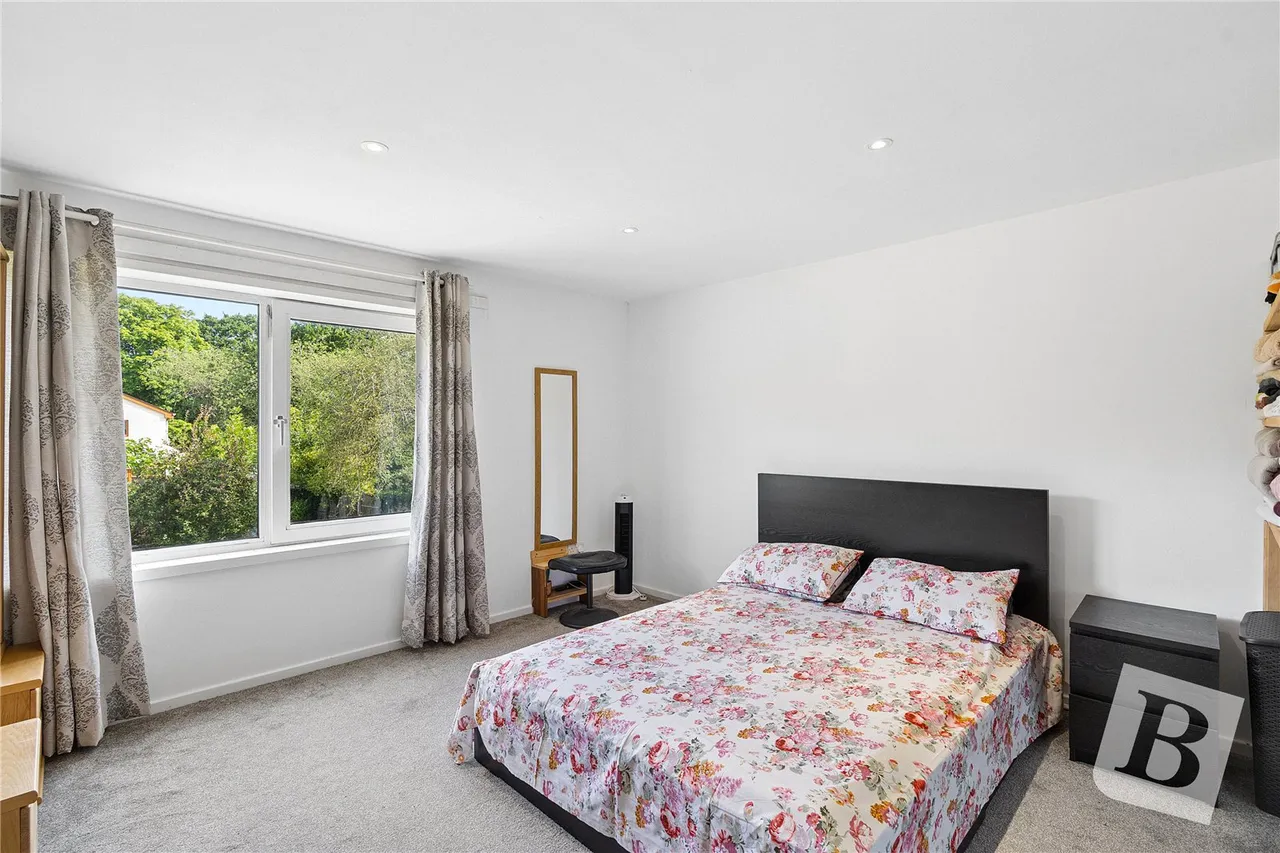 The Knowle, Basildon, SS16, photo 10