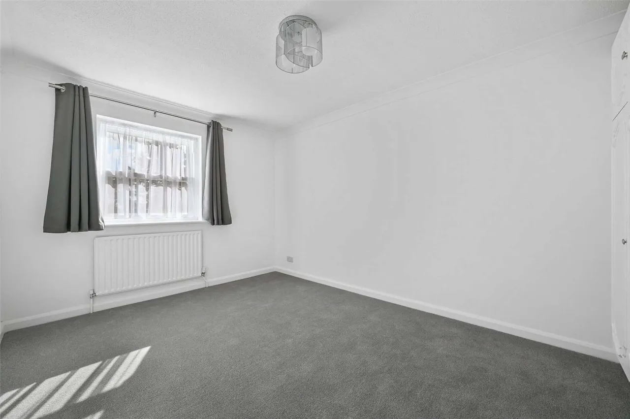 Dog Kennel Lane, Chorleywood, Rickmansworth, Hertfordshire, WD3 5EL, photo 7