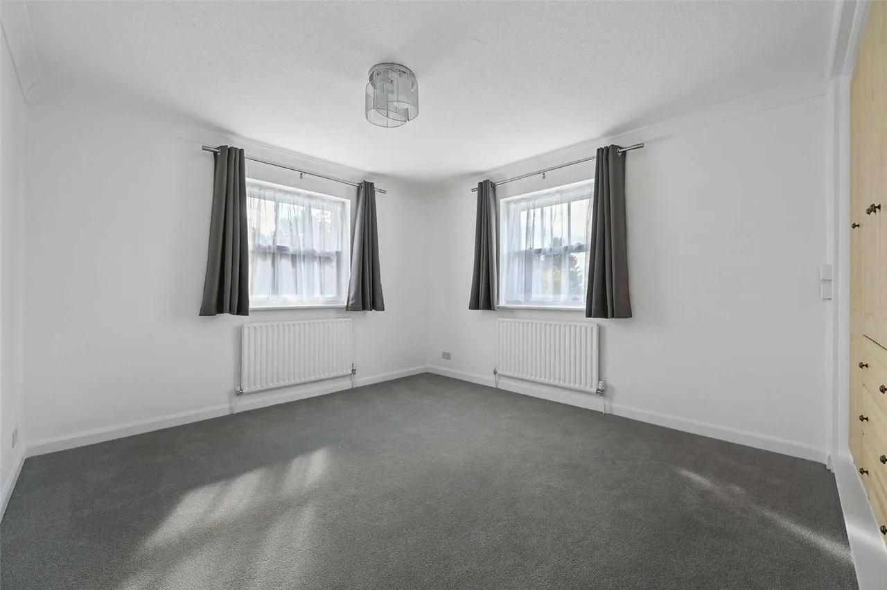 Dog Kennel Lane, Chorleywood, Rickmansworth, Hertfordshire, WD3 5EL, photo 9