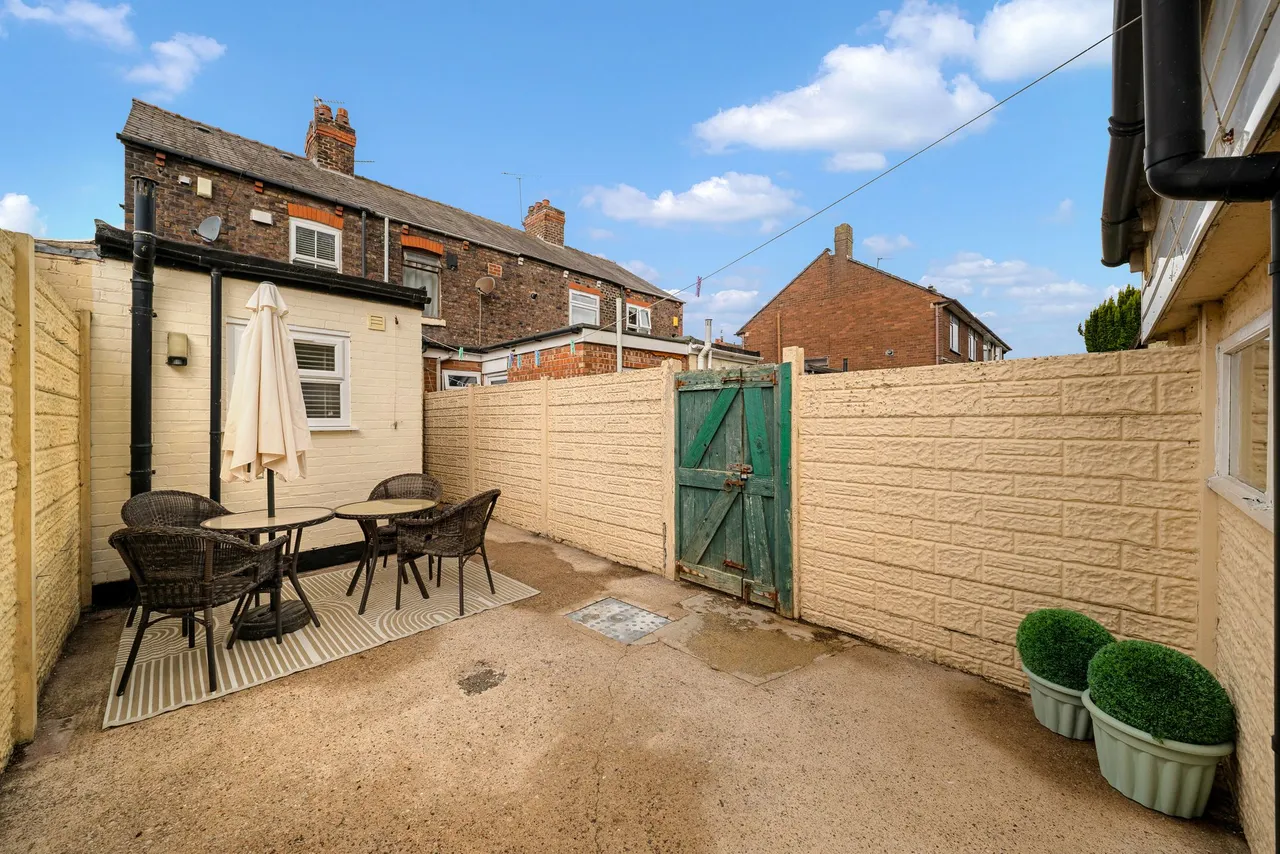 Farnworth Street, Widnes, Widnes, WA8 9LW, photo 13