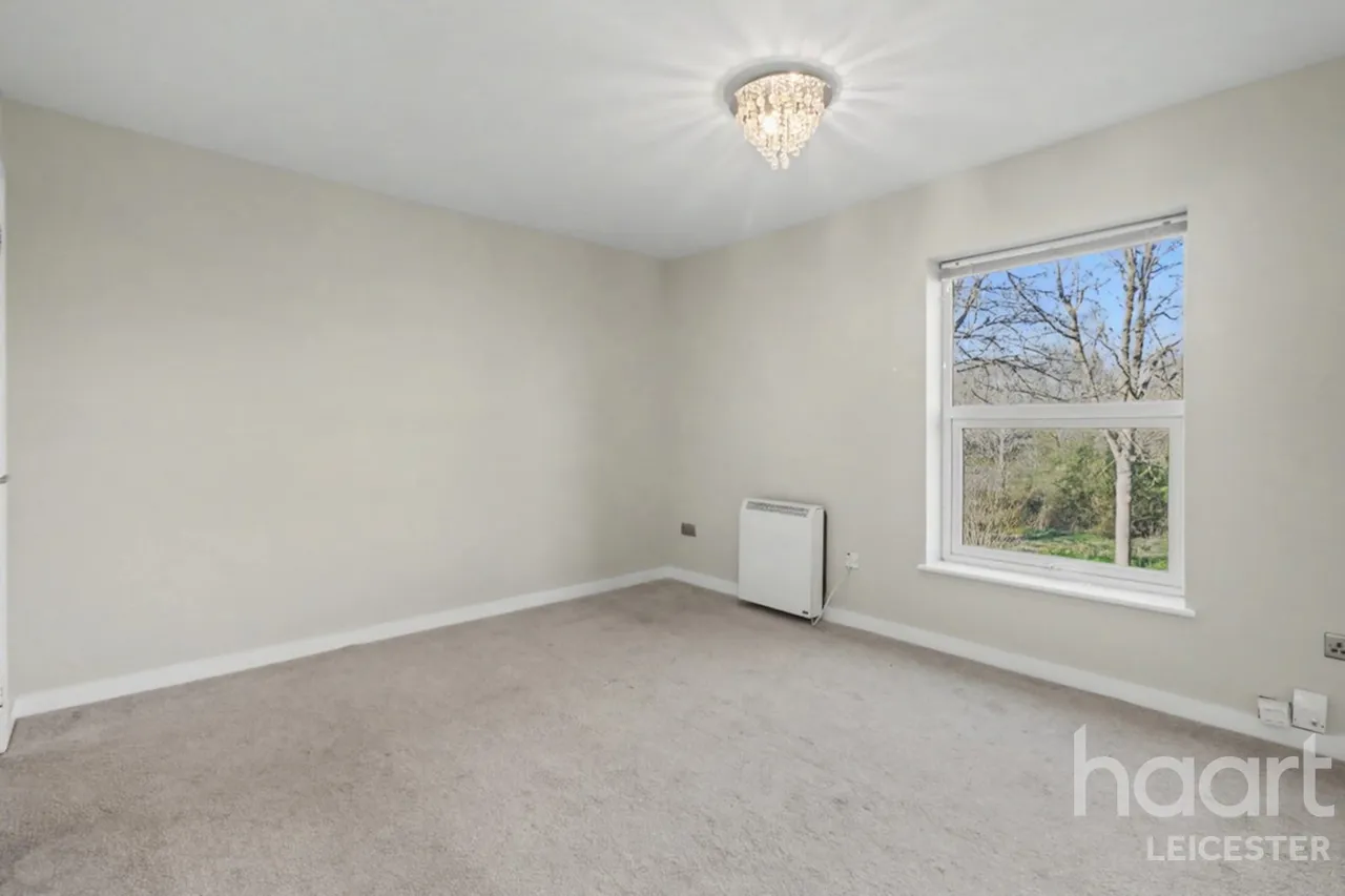 Hughenden Drive, Leicester, LE2, photo 5