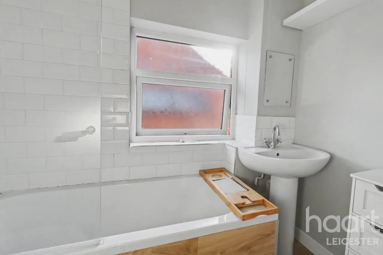 Hughenden Drive, Leicester, LE2, photo 7
