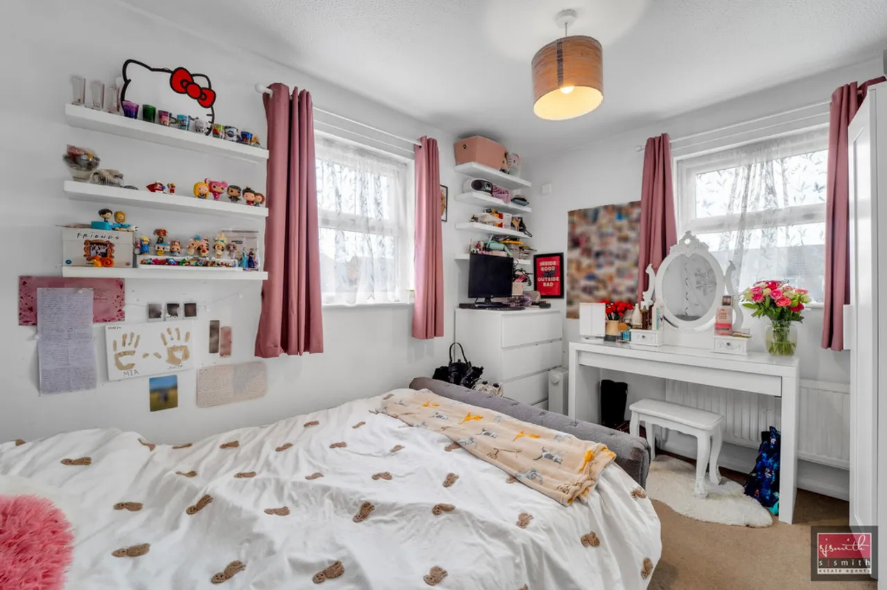 Kilross Road, Feltham, photo 4