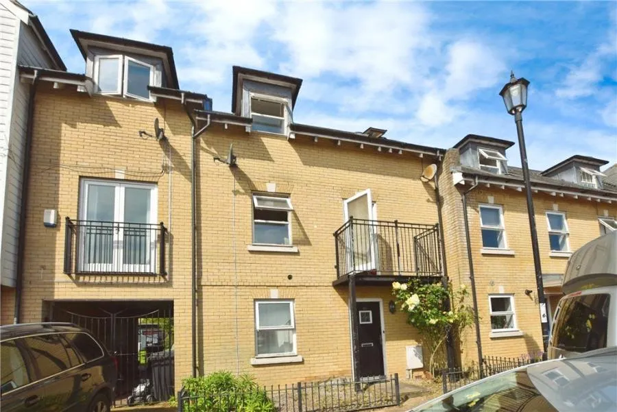 4 bed house for sale, Cavell Drive, Bishop's Stortford, CM23