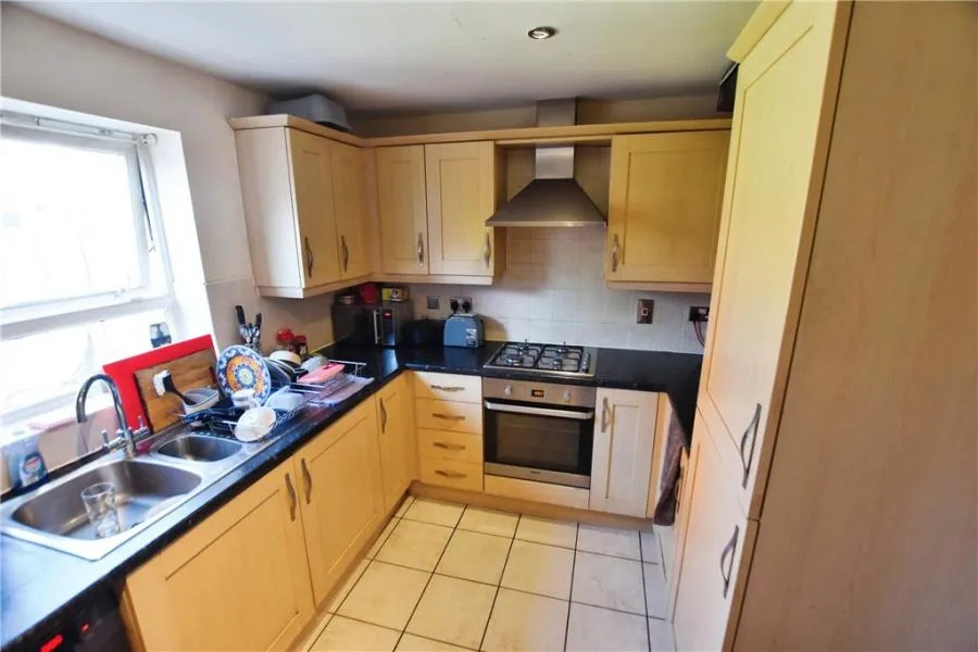 Cavell Drive, Bishop's Stortford, CM23, photo 2