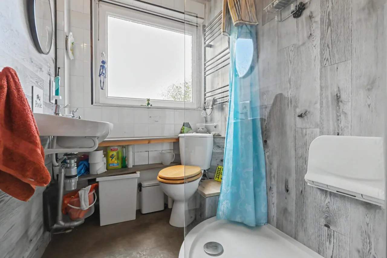 East Street, Poole, BH15, photo 10