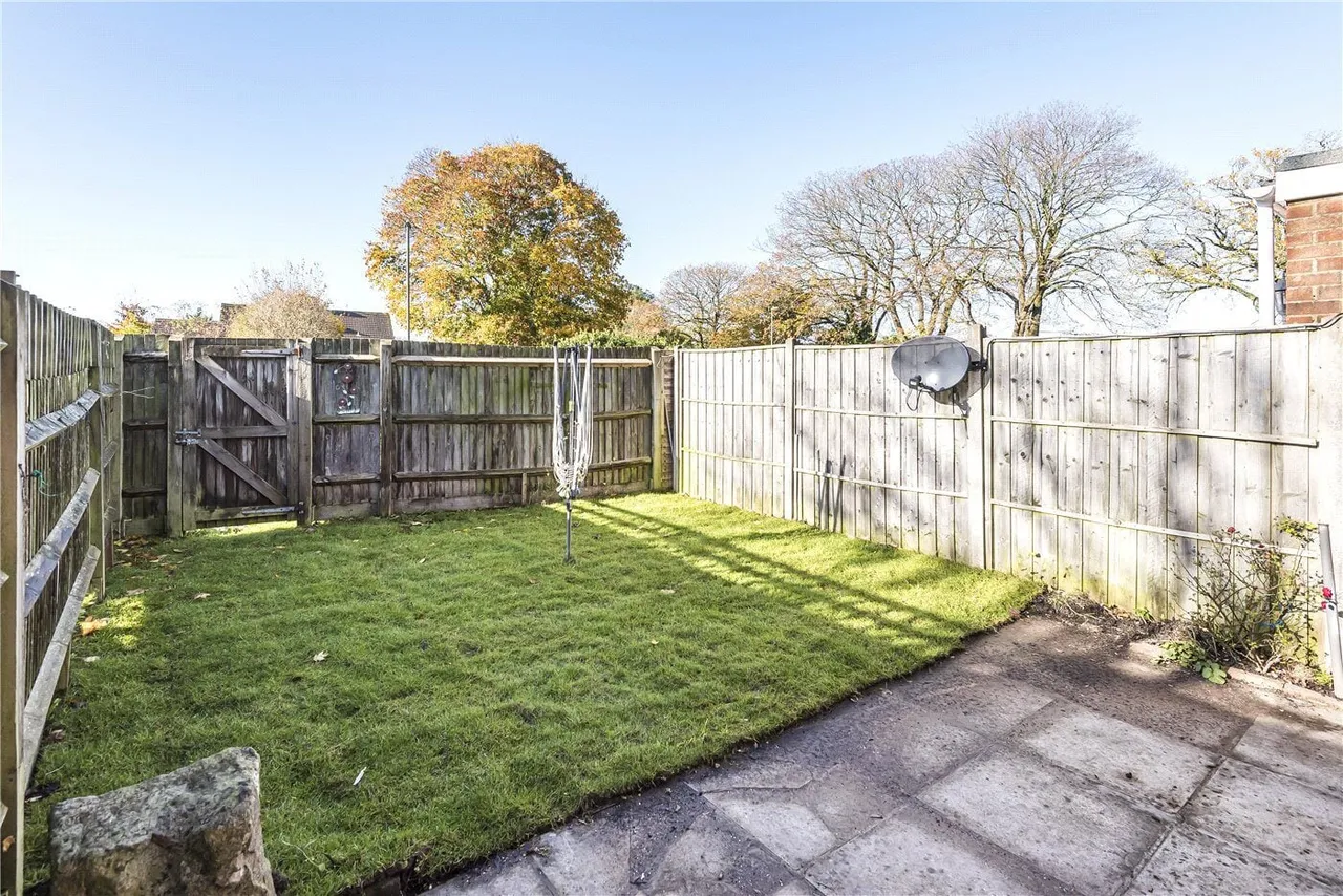 Eling Close, Winchester, SO22, photo 11