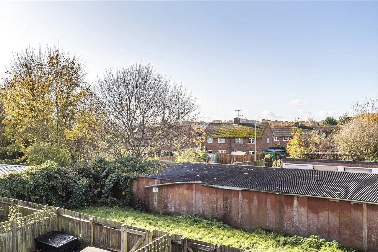 Eling Close, Winchester, SO22, photo 12