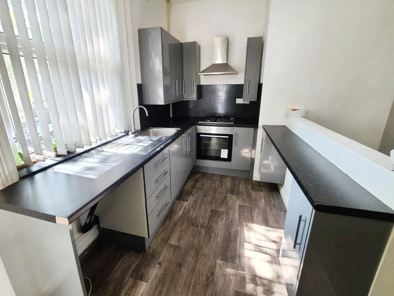 Surrey Street, Batley, WF17, photo 6