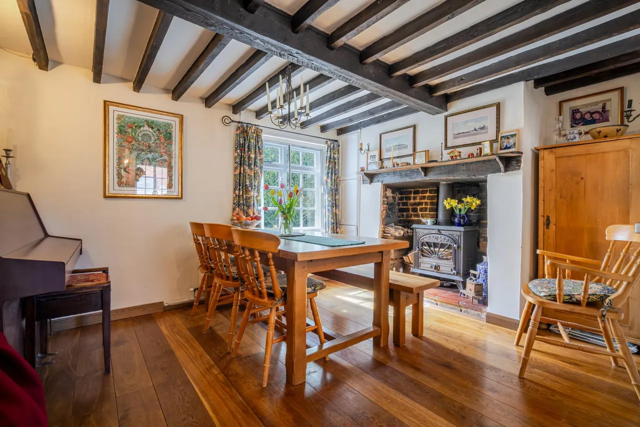 Bullocks Farm Lane, Wheeler End, HP14, photo 9