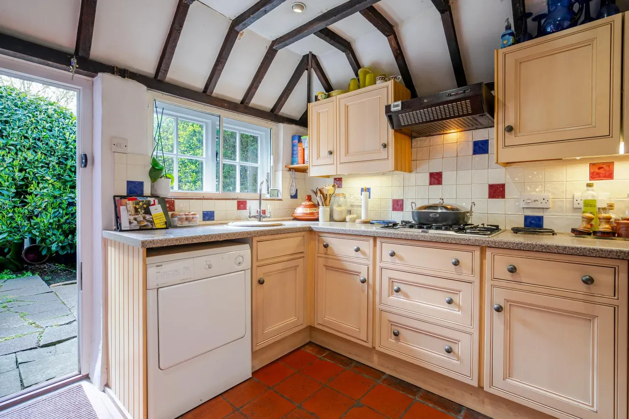 Bullocks Farm Lane, Wheeler End, HP14, photo 14