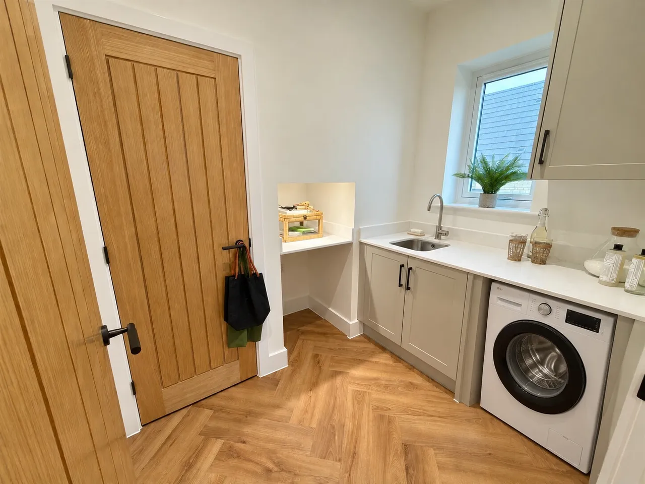 Swindon Road, Highworth, SN6, photo 6