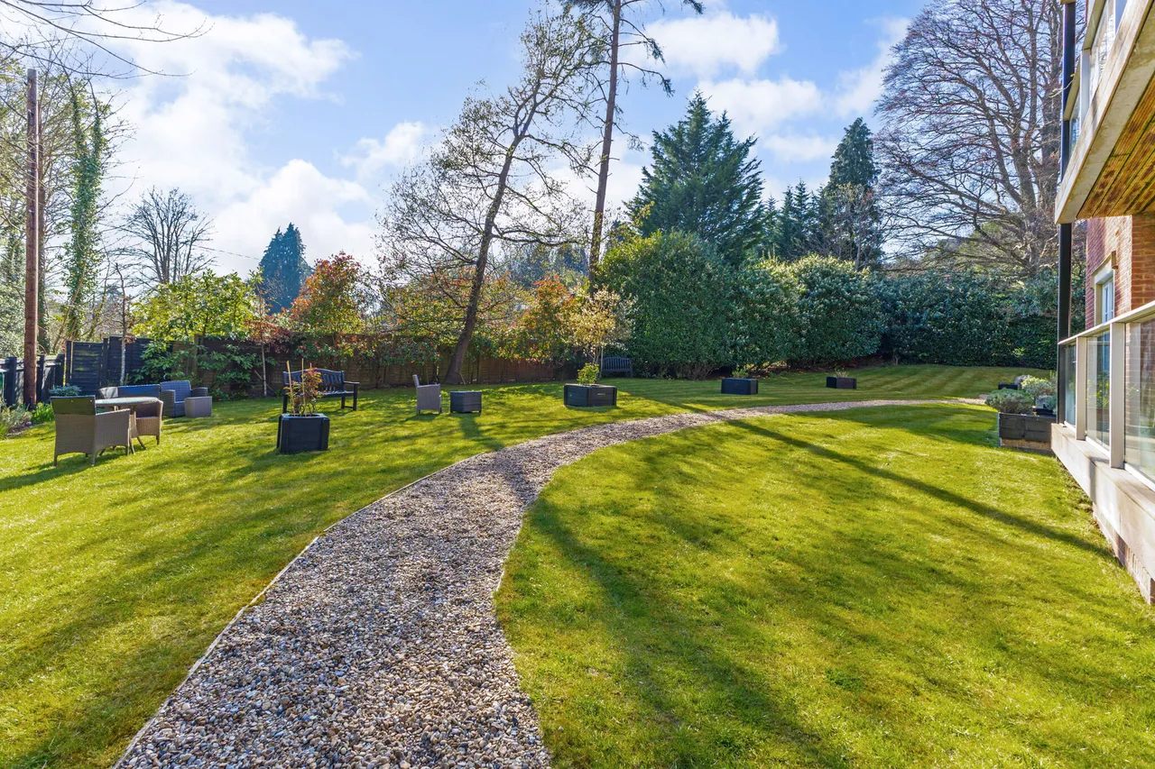 Wells Lane, Ascot, SL5, photo 9