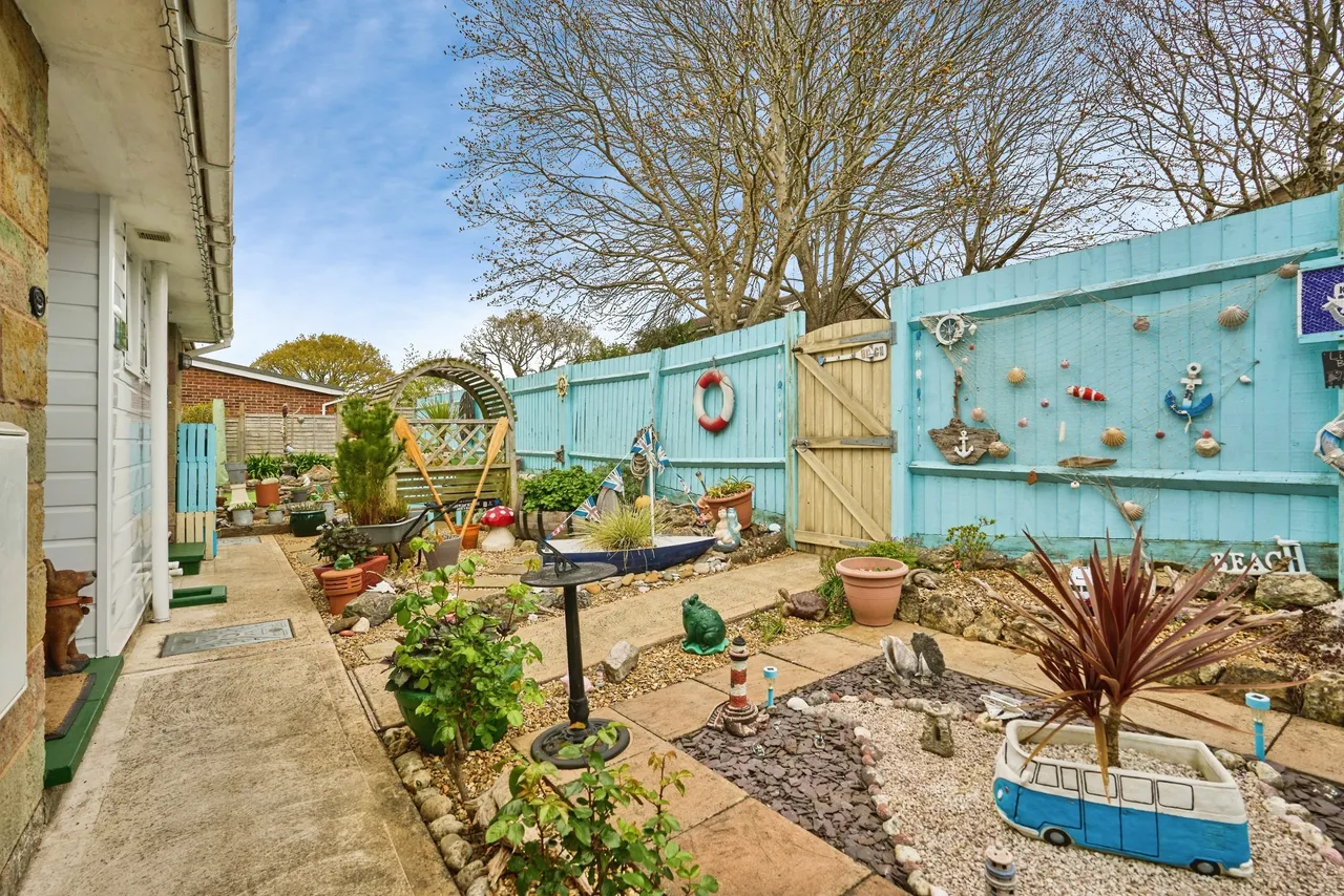 Perowne Way, Sandown, PO36, photo 16