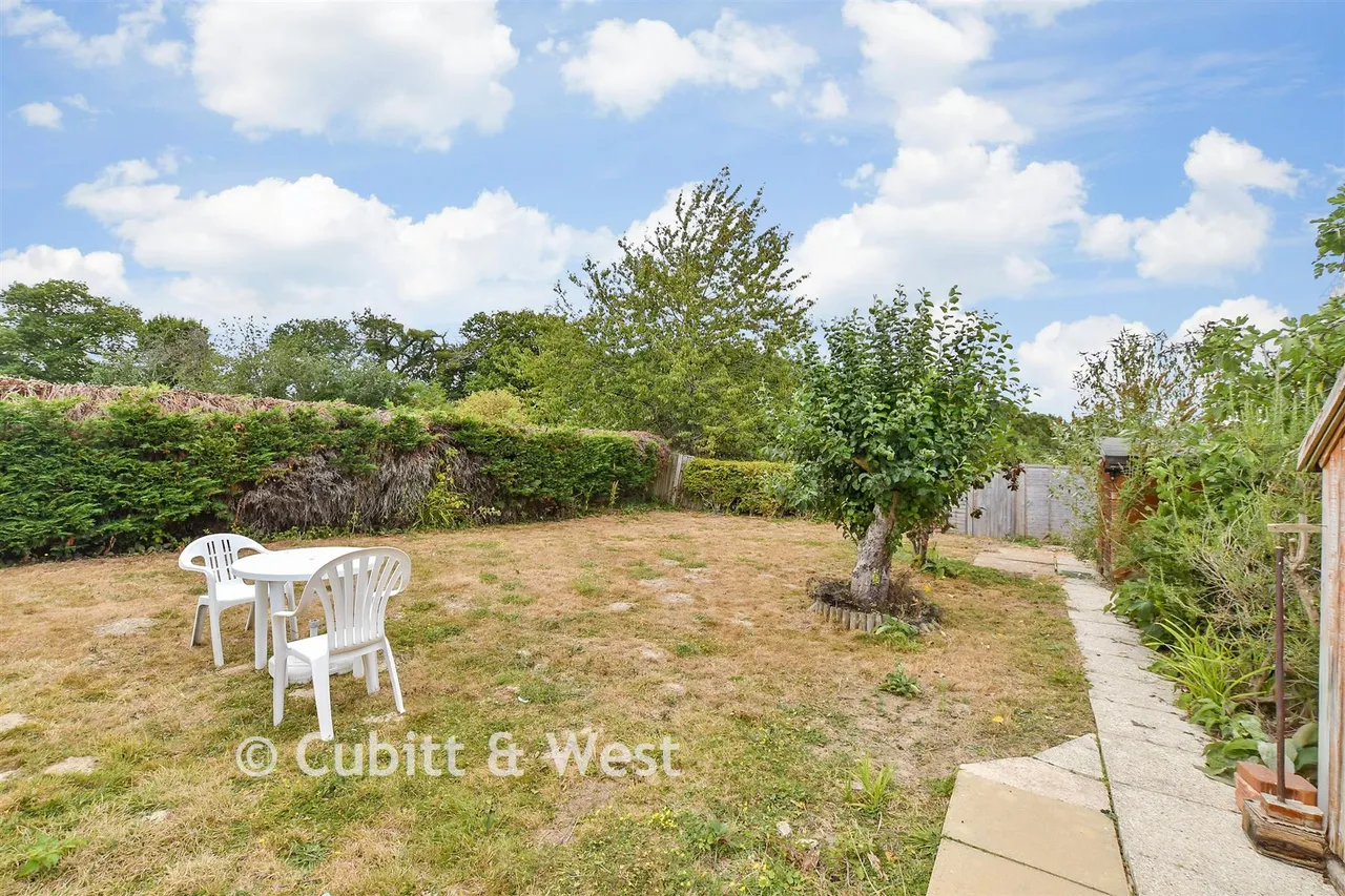 Handcross Road, Plummers Plain, RH13, photo 16